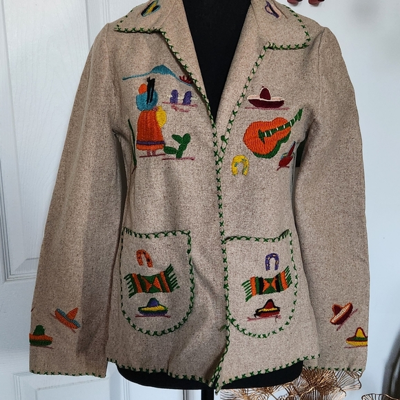 1940s 50s women's embroidered wool Mexican tourist jacket - Picture 5 of 11